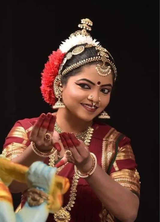 Karnataka queen dancer shines in Chhau Nritya in Jharkhand