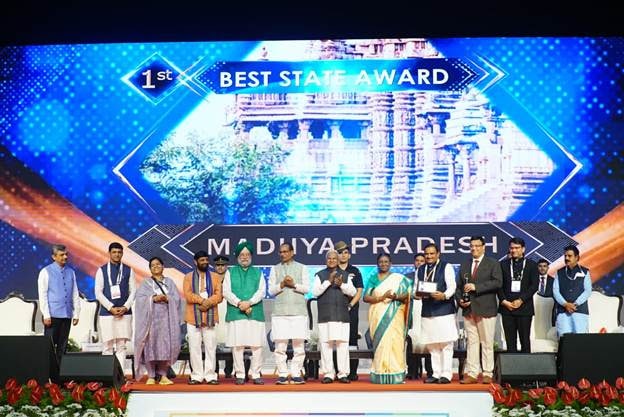 President felicitates winners of India Smart Cities Award Contest