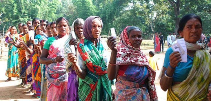झारखंड में प्रथम चरण के पंचायत चुनाव: मतदाताओं ने नक्सलियों को दिखाई अपनी शक्ति, जोश और उमंग के साथ वोटिंग कर रहे हैं