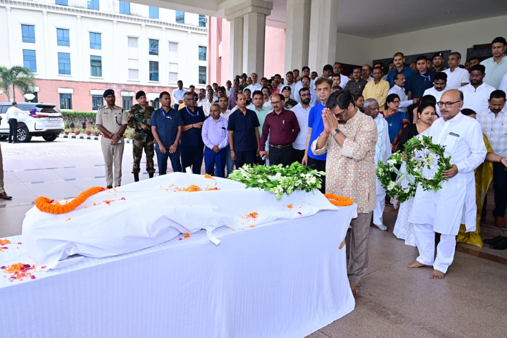 hemant-soren-pays-tribute-to-former-jharkhand-minister-mannan-mallick