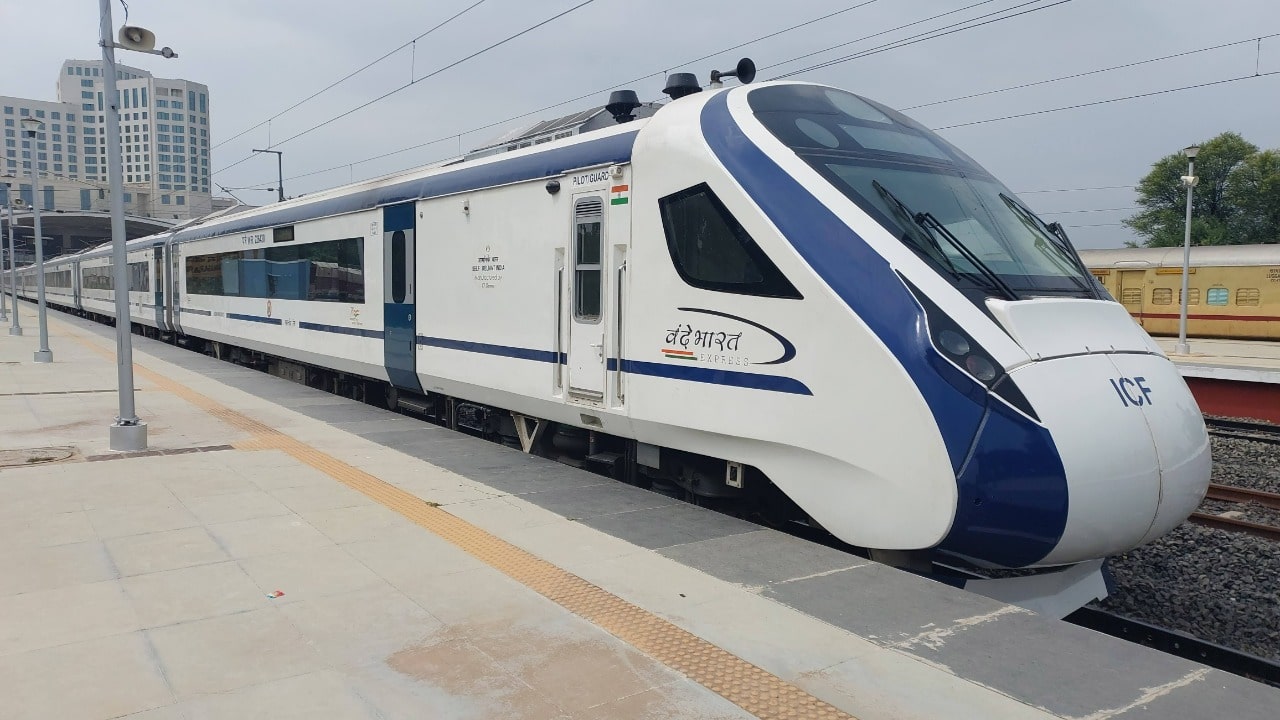 हटिया से नहीं, पटना से रांची और राँची से पटना के बीच वंदे भारत ट्रेन का उदघाटन 27 जून को होगा