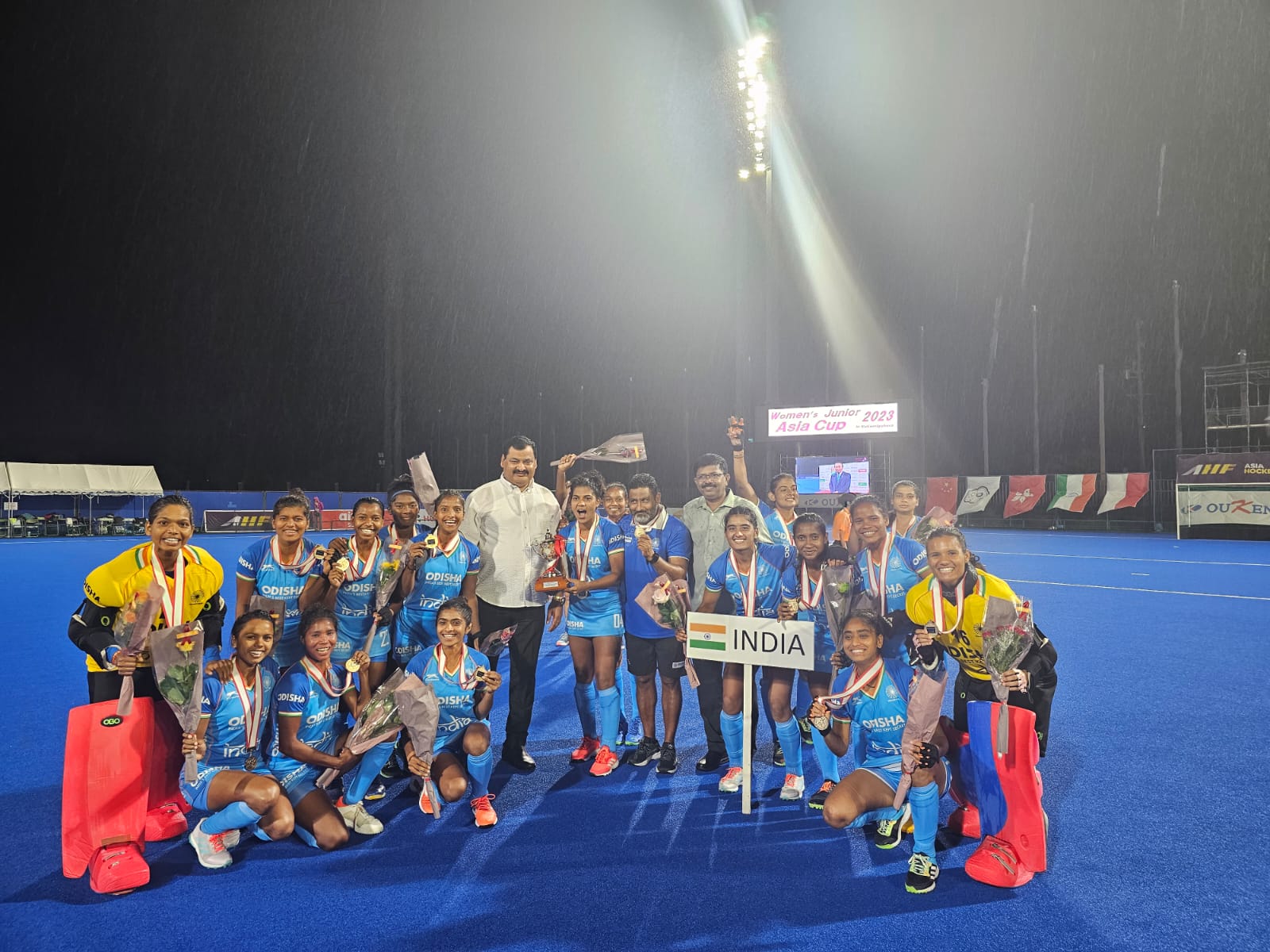 झारखंड की दीपिका सोरेंग,महिमा टेटे और रोपनी कुमारी से सजी भारतीय टीम ने कोरिया को 2-1 गोल से पराजित कर जापान में  ऐतिहासिक जीत दर्ज की