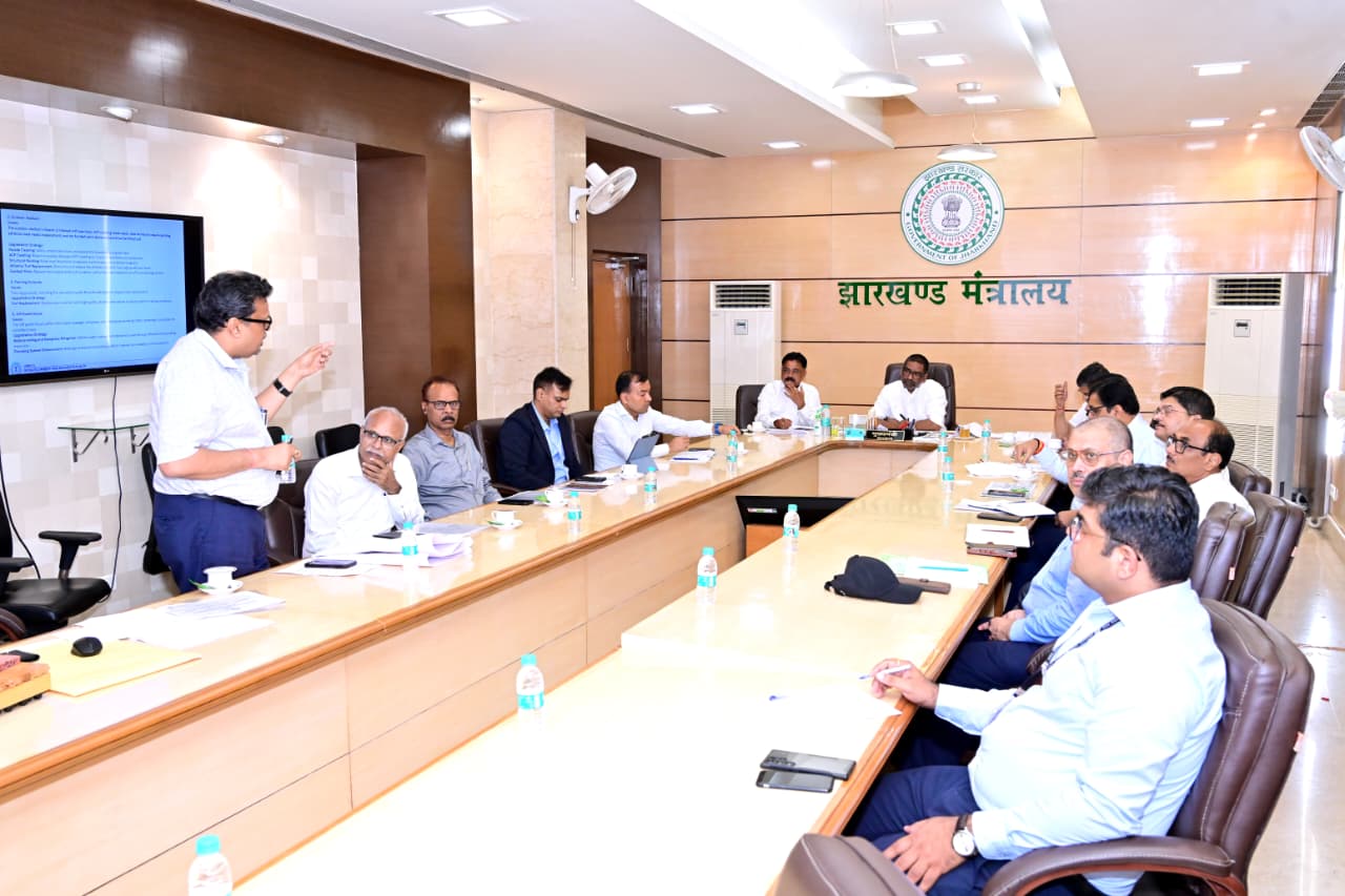 मुख्यमंत्री का अधिकारियों का निर्देश-स्पोर्ट्स यूनिवर्सिटी खोलने की दिशा में ठोस कदम उठाएं, सभी आवश्यक प्रक्रियाएं जल्द पूरी करें