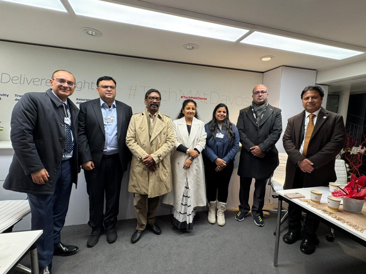 दावोस -स्विट्ज़रलैंड: टेक महिंद्रा ने झारखंड में एआई, डेटा सेंटर और इमर्जिंग टेक्नोलॉजी में निवेश का प्रस्ताव रखा