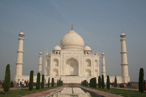 Airborne carbon particles and dust are discolouring Taj Mahal, say researchers
