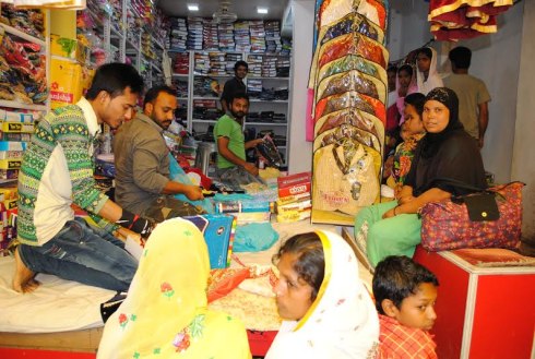 Ramadan rush grips market in Jharkhand
