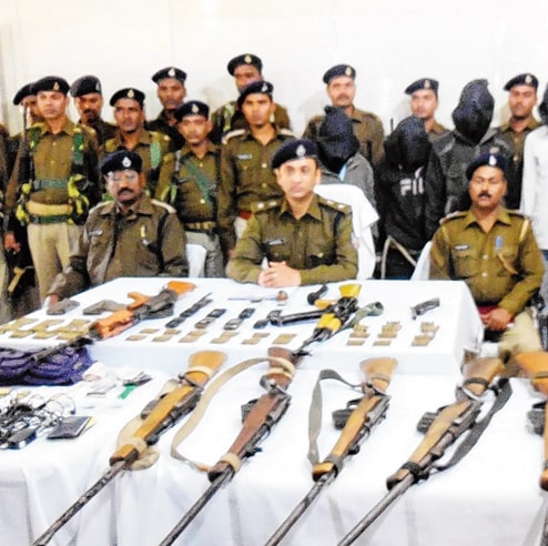 <p>In a joint operation against Maoists, a team of CRPF and Police recovered a huge cache of arms in Bhadua forest area under Hedarnagar police station in Palamu on Wednesday morning.…