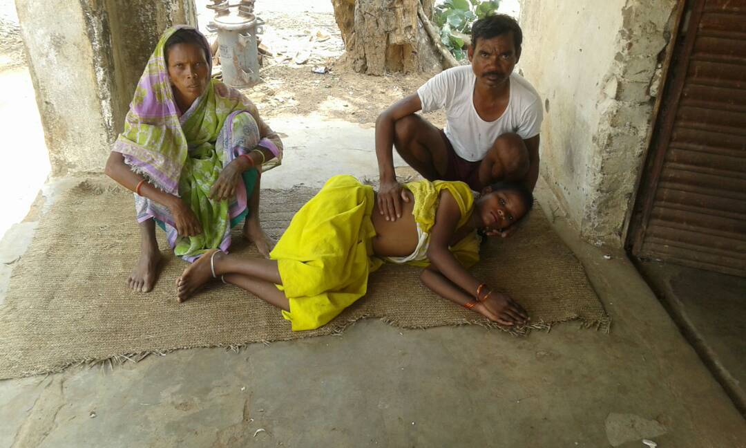 <p>She is a poorest of the poor Adivasi woman belonging to the primitive tribe-Pahariya.Koshila Kumari,Chatuaag village under Kamta Panchayat,Chandwa,has been suffering from stomach…