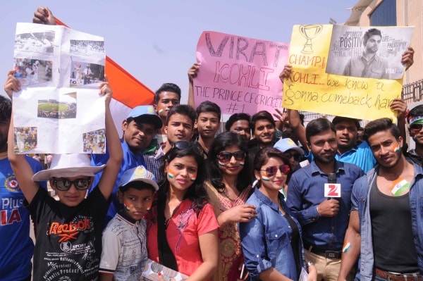 <p>Indian supporters jubilant during 5th day of 3rd test match India vs Australia at Jharkhand State Cricket Association (JSCA) stadium in Ranchi on Monday.</p>
