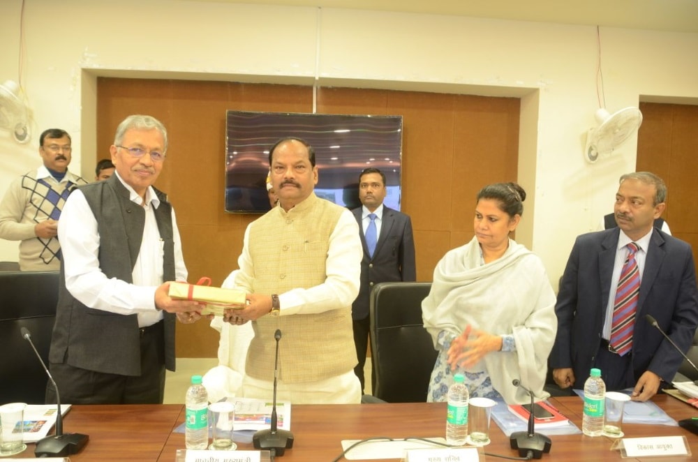 <p>At CM's meeting of the State Development Council. T Nandkumar presented the project report of 3-year work plan on Wednesday.</p>
