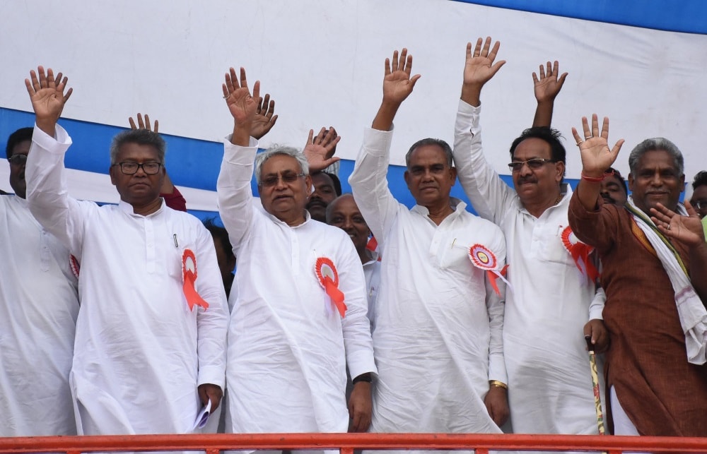 <p>Bihar Chief Minister Nitish Kumar alongwith National President of Jharkhand Disom Party Salkhan Murmu, JDU President Jharkhand Jaleshwar Mahto and senior Tribal leaders during the…