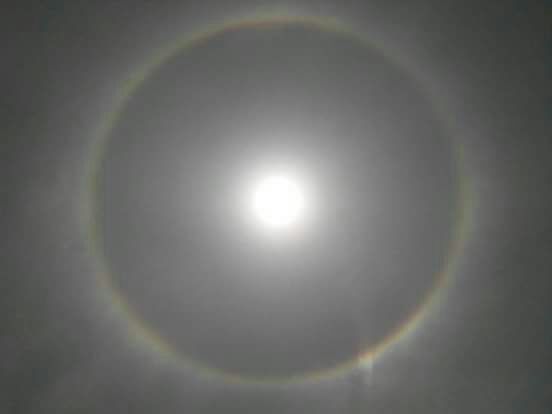 <p>22-Degree Halo formation around the sun on the skies of Ranchi April 11, 2018.</p>
