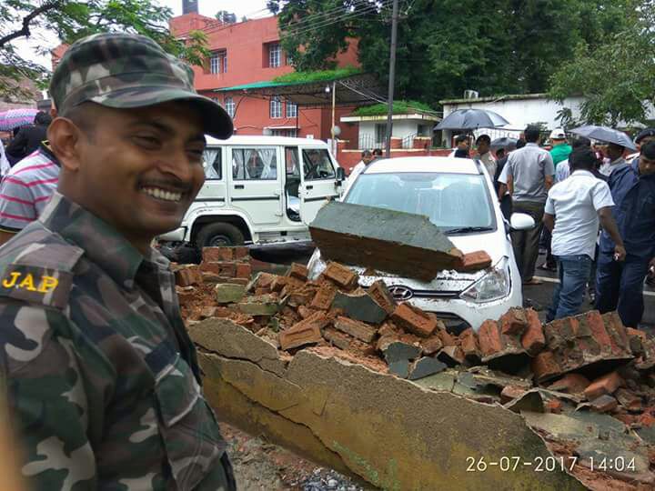 <p>Boundary walls of the Jharkhand Armed Force(JAP)-1,Doranda,Ranchi,collapsed due to heavy rains during the past five days.</p>
