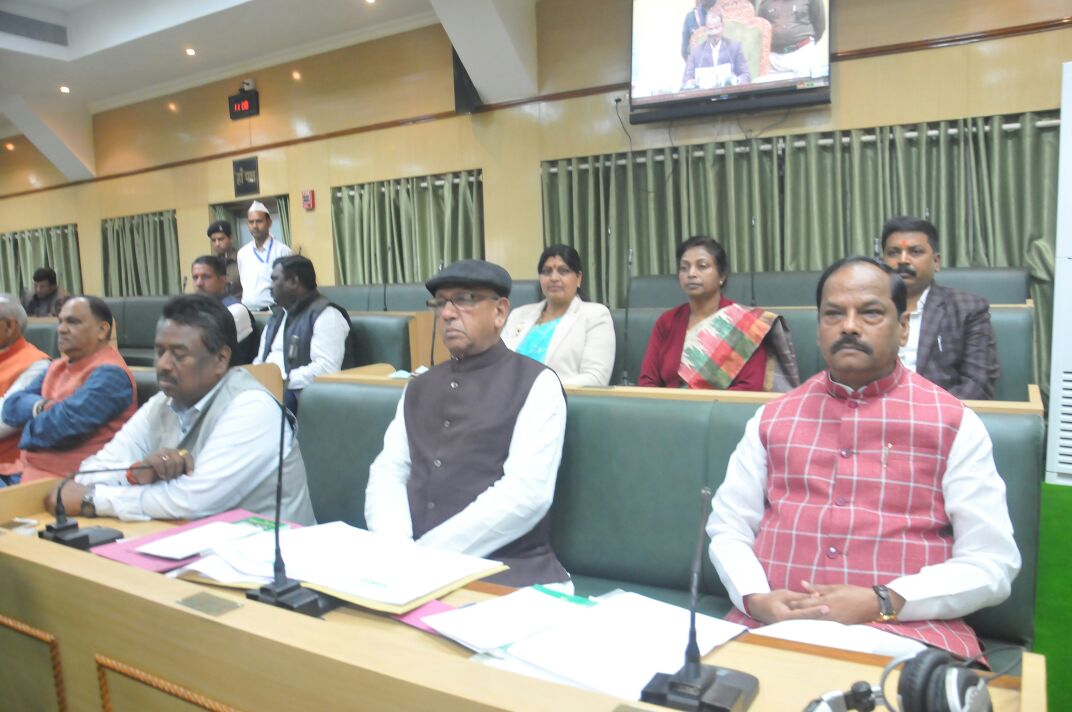 <p>Image showing CM Raghubar Das and other ministers of the ruling BJP government during Winter session of Assembly on Tuesday.</p>
