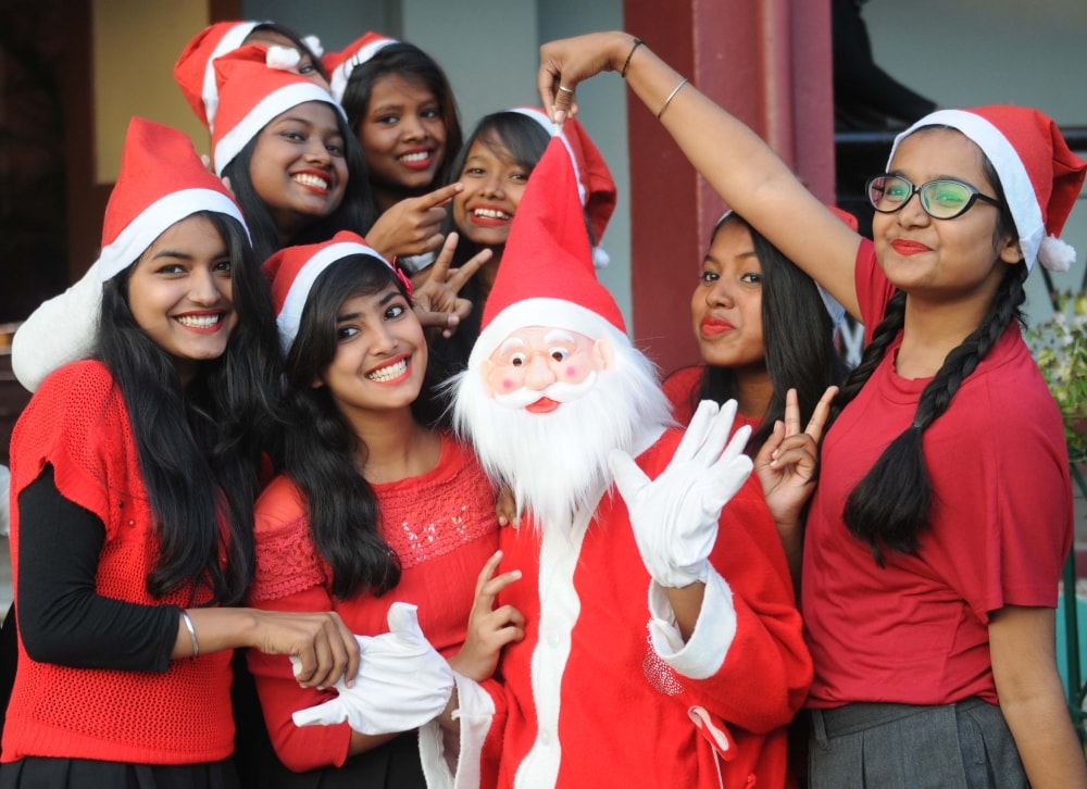 <p>Ursuline Inter college students celebrating with Santa Claus ahead of Christmas festival in Ranchi on Thursday.</p>
