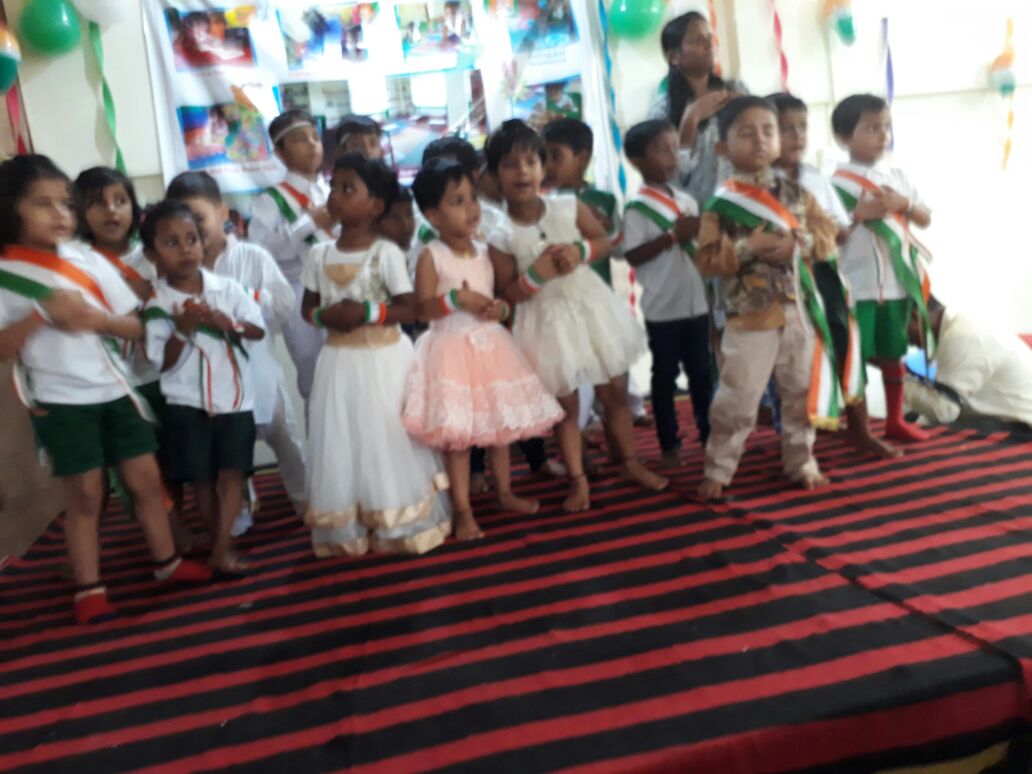 <p>Bank colony in Ranchi based Montessori school Children took part in a cultural programme after Rajya Sabha MP Harivansh hoisted the national flag inside school premise in presence…