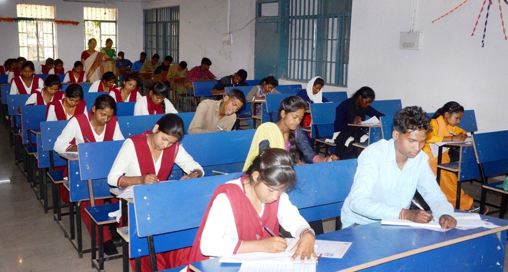 <p>Students appear in a (JAC) intermediate exams at an examination center in Ranchi on Saturday. </p>
