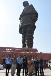 <p>Jharkhand Governor today visited the Statue of Unity in Gujarat, expressed her homage to the first Deputy Prime Minister of India, Iron Man Sardar Vallabh Bhai Patel.</p>
