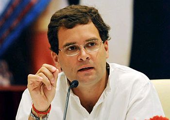 Congress leaders out to oil party machine