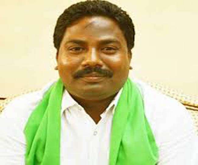 Serving a jolt to saffron party, BJP MLA joins Congress party in Jharkhand 