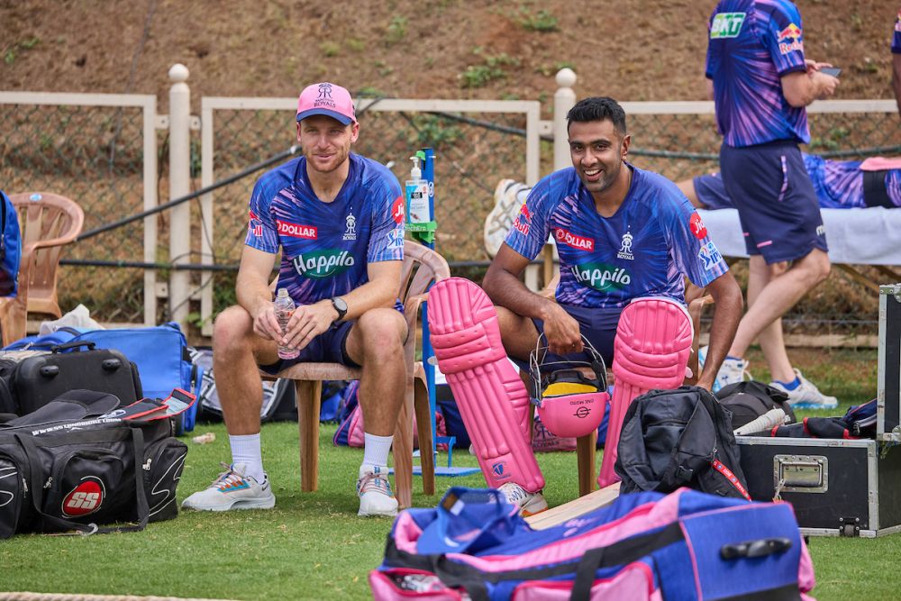 Flattered to have been retained by Rajasthan Royals ;  Jos Buttler
