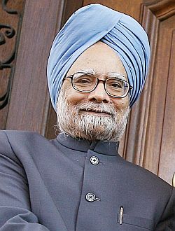 Assault on writers cannot be justified, says Manmohan Singh