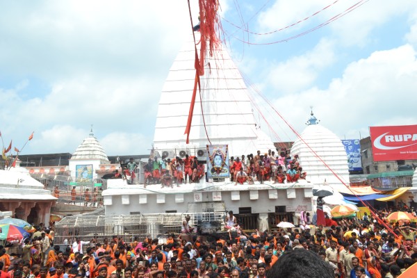 Why stampede took place,causing 11 Shiva devotees’ death in Deoghar?