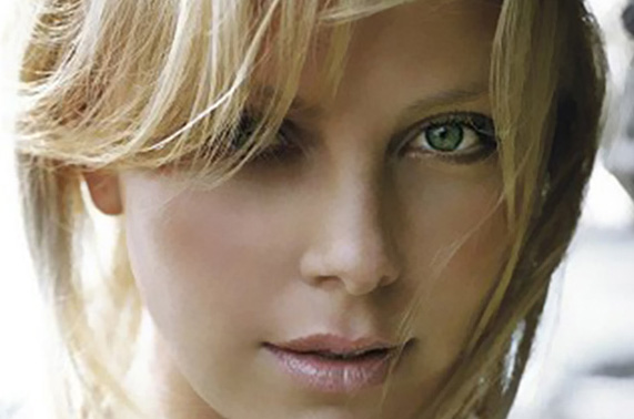 Top 10 Most Beautiful Eyes , Courtesy : toptenz.net