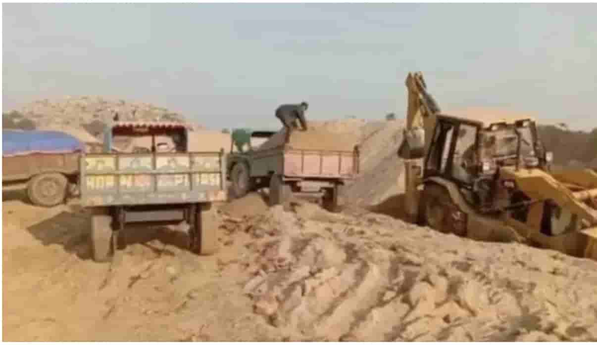 Jharkhand’s Sand Paradox: 302 Auctioned, Only 14 Operational, Leaving Builders Crib