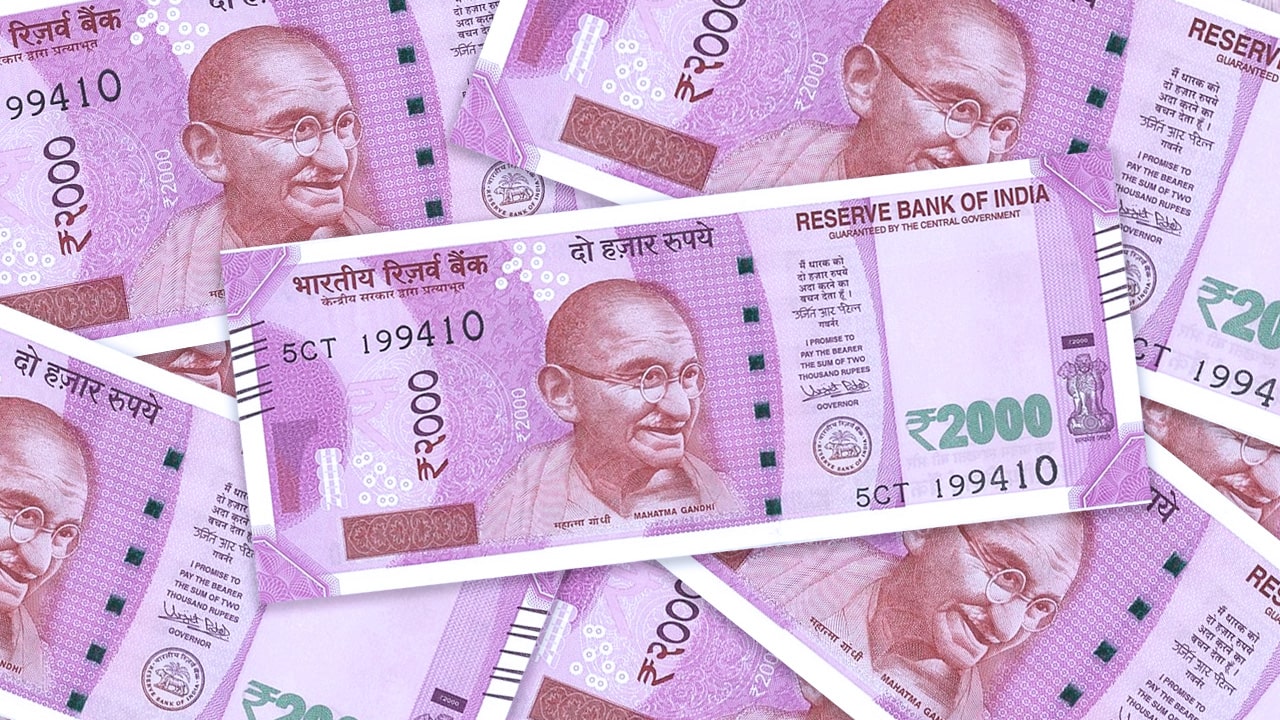 Over 30 % of Rs 2000 notes still out of banking system
