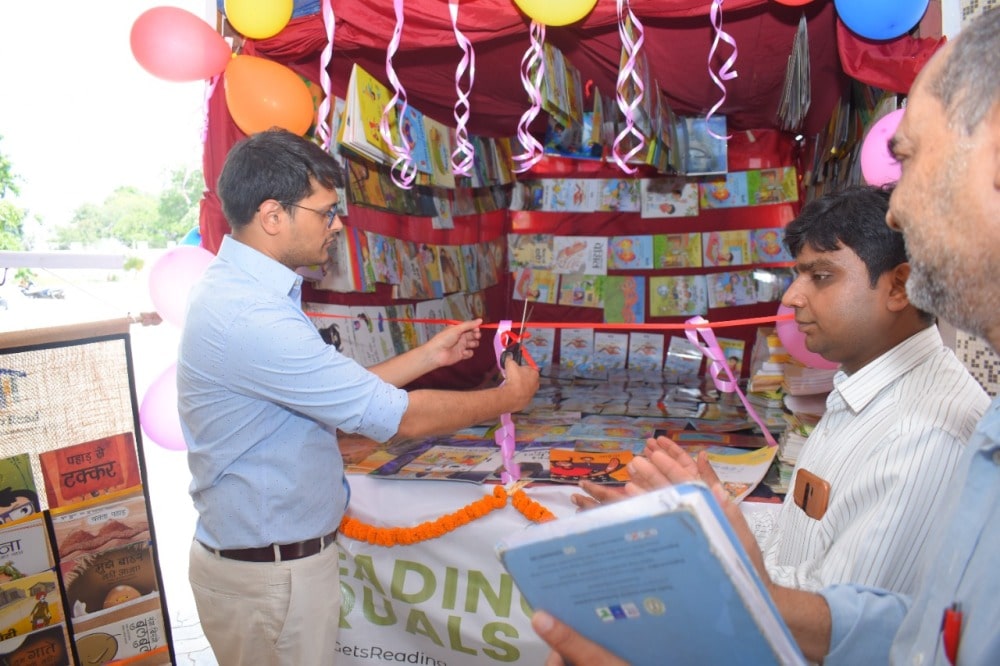 West Singhbhum DC Ananya Mittal flags off ‘India Gets Reading’ campaign in Chaibasa