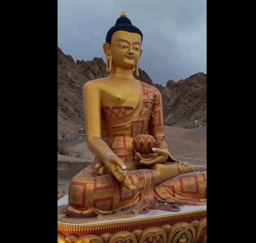 sacred-exposition-of-the-holy-relics-of-tathagata-buddha-in-ladhak-leh-zanskar-valley