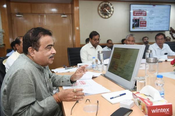 nitin-gadkari-directs-nh-stakeholders-to-improve-riding-quality-in-uttrakhand-jharkhand