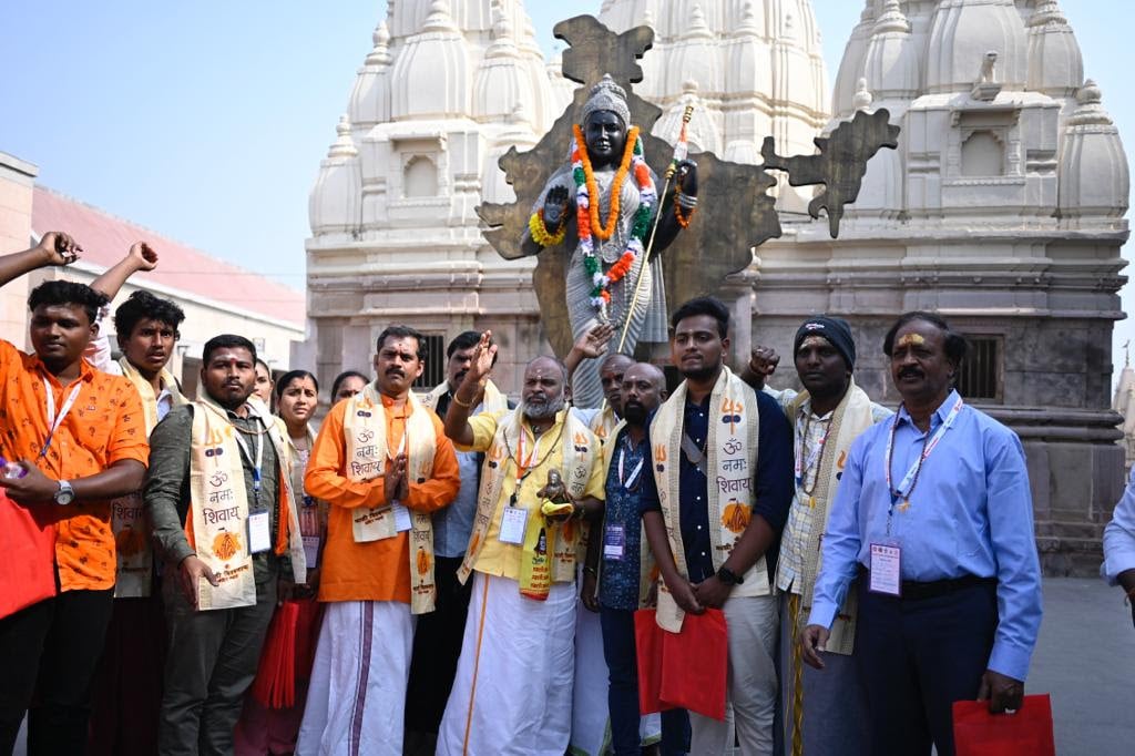 First batch of Tamil Nadu delegates explore Sarnath and Ganga Ghats 