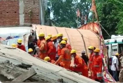 two-storey-building-collapsed-in-deoghar-ndrf-rescued-all-victims-successfully