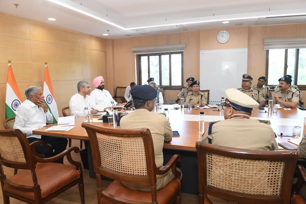 behind-news-railway-enhancing-technology-driven-security-systems-expanding-cctv-coverage-across-the-railway-network