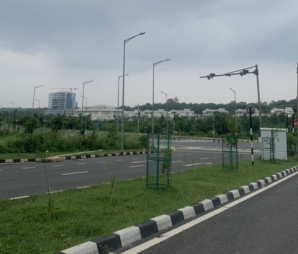 A 10-Lane Smart Road Under Construction by West Bengal based company in Ranchi A 10-Lane Smart Road Under Construction by West Bengal based company in Ranchi
