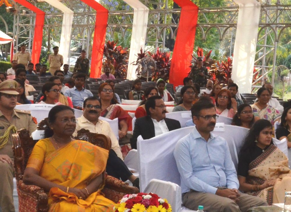 Governor Murmu takes part in Sarhul Milan at Raj Bhawan