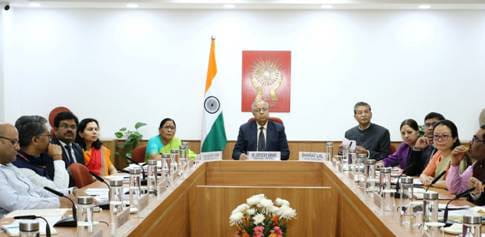 nhrc-working-on-hybrid-mode-to-overcome-the-menace-of-beggary-in-india