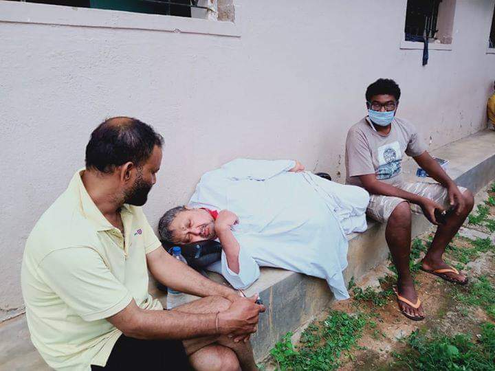 Fodder scam convict Sajal Chakraborty, IAS, lying on floor, outside jail