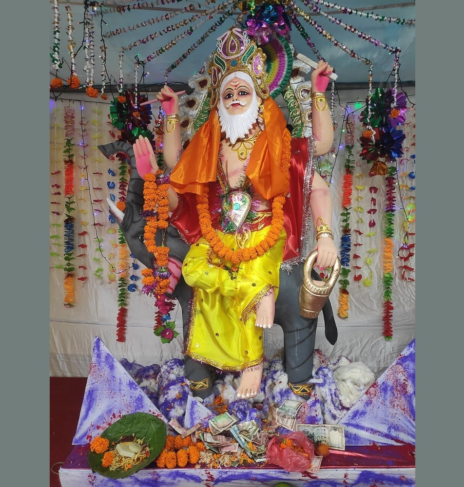 Industry, Plants, Media houses remain closed as staff, journalists and industrialists celebrate Vishwakarma puja in Jharkhand 