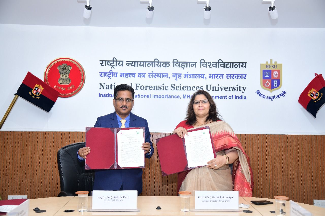 nusrl-nfsu-signs-mou-a-move-to-integrate-legal-education-with-science-and-technology