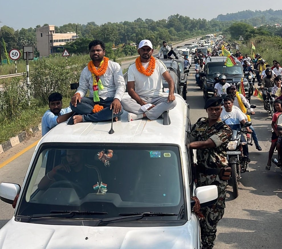 By sitting on top of Scorpio, two JKLM leaders land in legal hassles in Ghatsila, Jharkhand