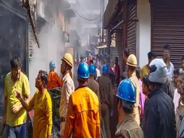 Shops gutted, several others partially damaged in Kadma bazaar fire in Jamshedpur 