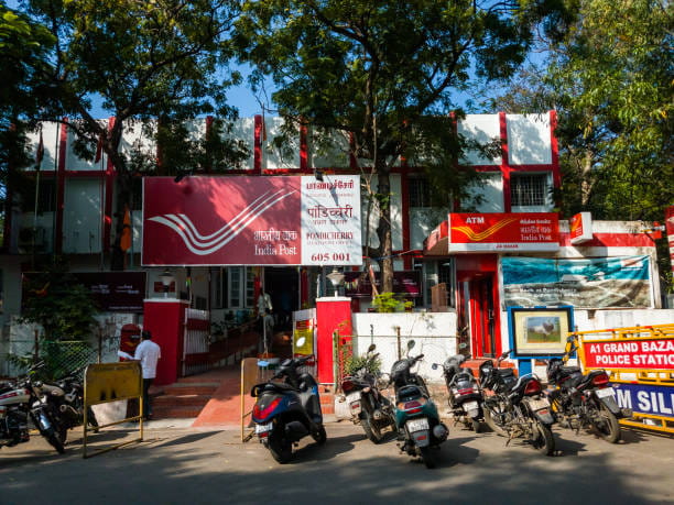 postal-services-grow-cover-164-lakh-pos-operate-45-cr-post-office-saving-bank-account-holders-in-india