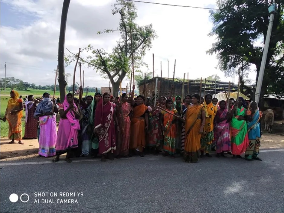 Adivasi women unite, lynch veteran Naxal to death in Gumla 