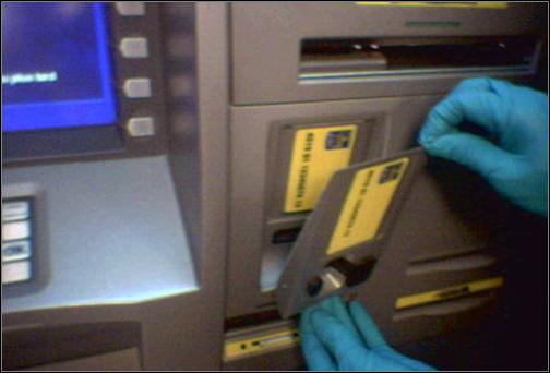 Cops in search of  ATM card cloning gang in Ranchi
