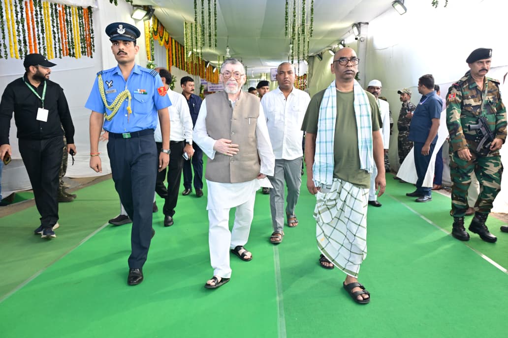 jharkhand-cm-hemant-soren-performs-shradh-of-mother-rupi-while-people-celebrate-durga-puja