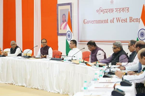 Centre clears19 major infrastructure projects worth over Rs. 82,000 crore for West Bengal 