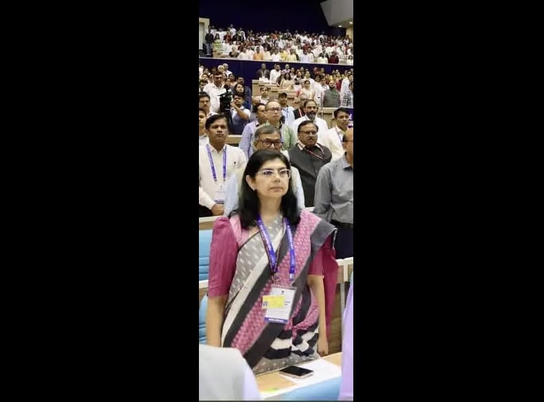 explained-president-murmu-conferred-national-award-on-a-govt-school-teacher-from-dhanbad